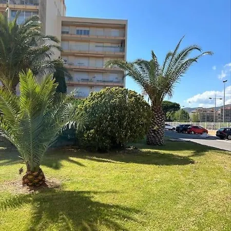 L'anjaure - Lavandou * Le Lavandou